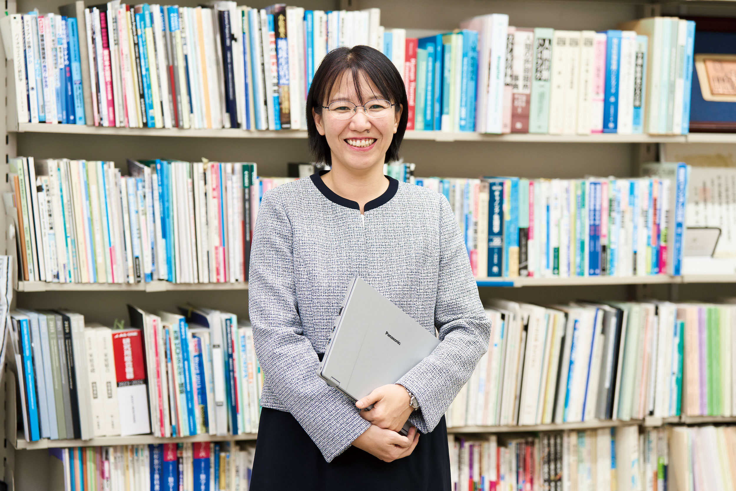 学部トビラ_堤先生20241128_331_2